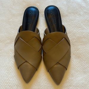Mercedes Castillo Leather Mules